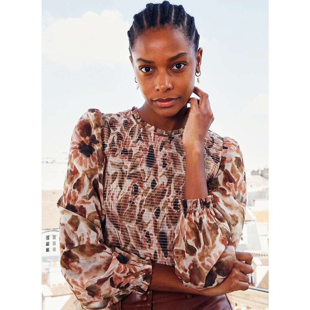 Wilfred x Aritzia Women's Tempest Blouse Smocked Floral Ruffle Trim Puff Sleeves
